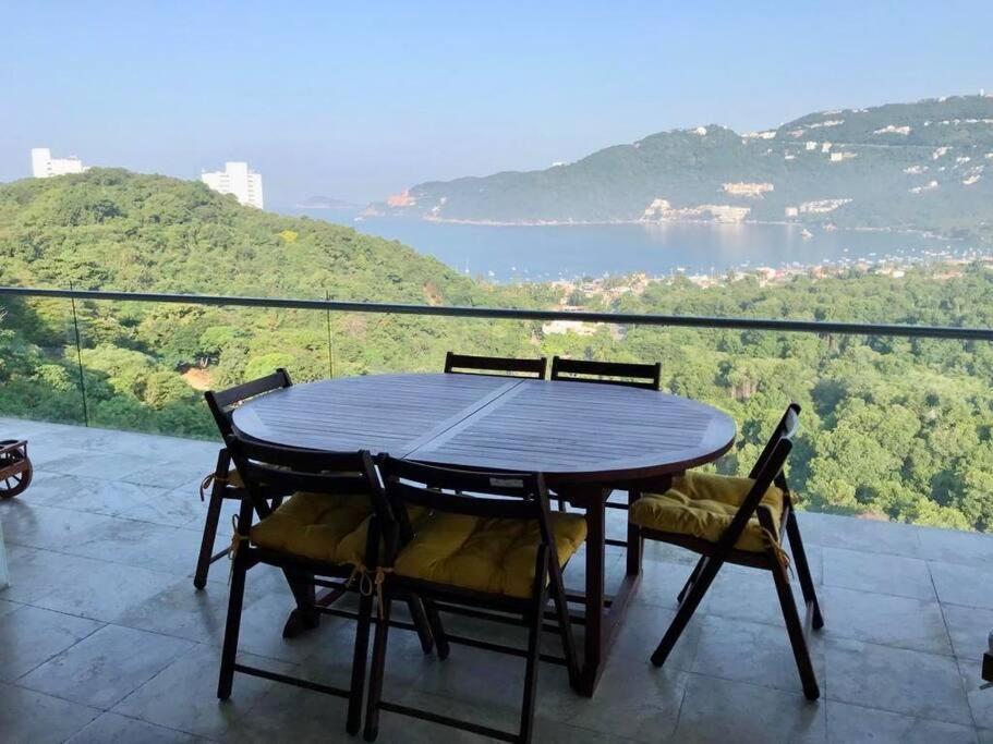 La Perla * Acapulco